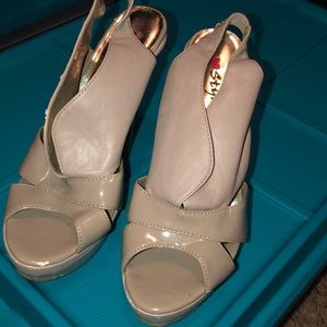 Women’s sandals 6.5